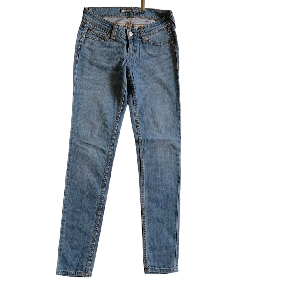 Vintage Levi’s Demi Curve Jeans Low Rise Skinny Blue Denim Size 0/24